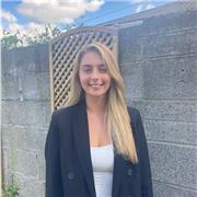 I'm a hardworking individual with years of graphic design experience in various countries. I'm all about continuous learning, constantly picking up new skills and staying on top of the latest trends. My focus is on teaching aspiring graphic designers and